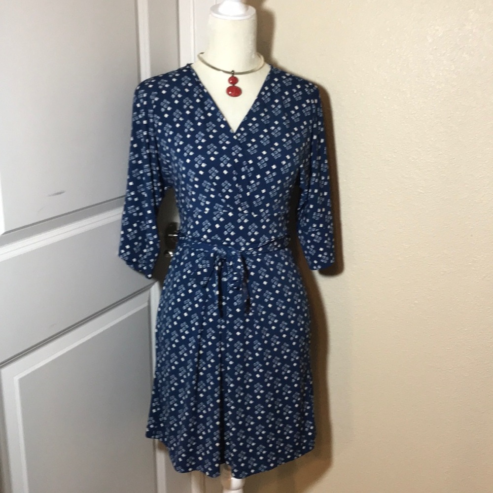 Banana Republic tie waist dress
